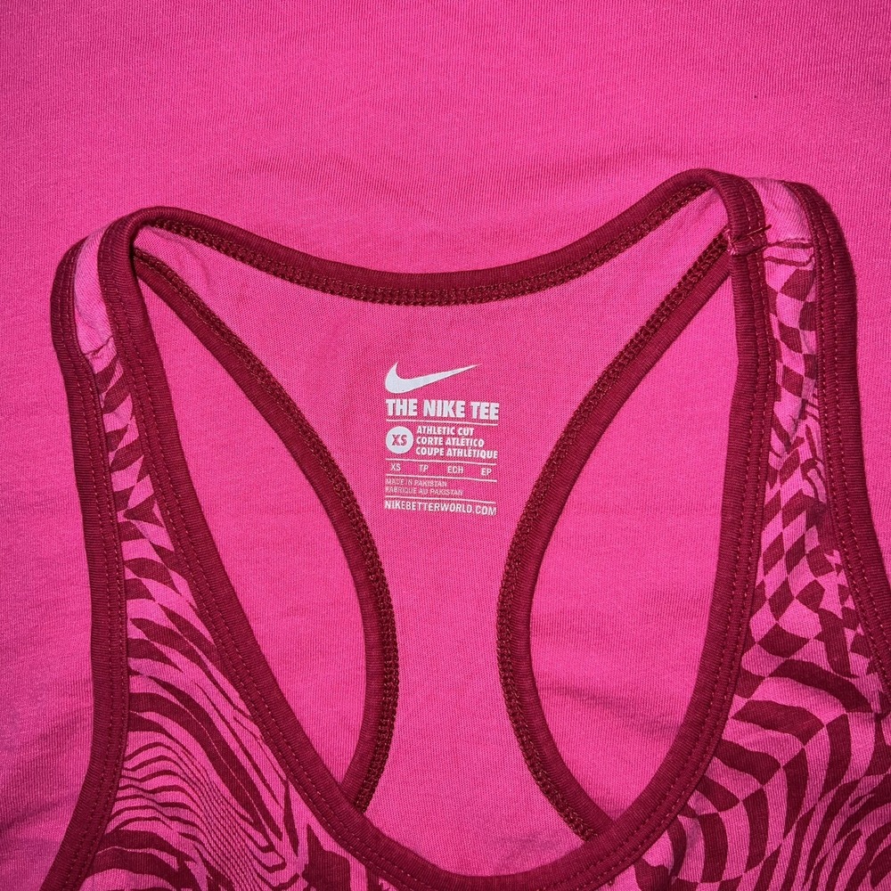 Nike Tank Top Women XS Pink Stay Wicked Racerback Athletic Cut Graphic Tee - Picture 4 of 7